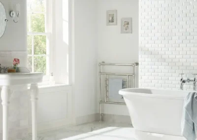 Med sin naturlige skønhed og variation i farver og mønstre giver marmorgulve et luksuriøst udseende til dit hjem.