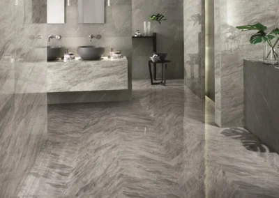 Oplev tidløs skønhed med grå fliser til dit badeværelse. Skab et stilfuldt rum med vores udvalg af elegante og moderne designmuligheder.